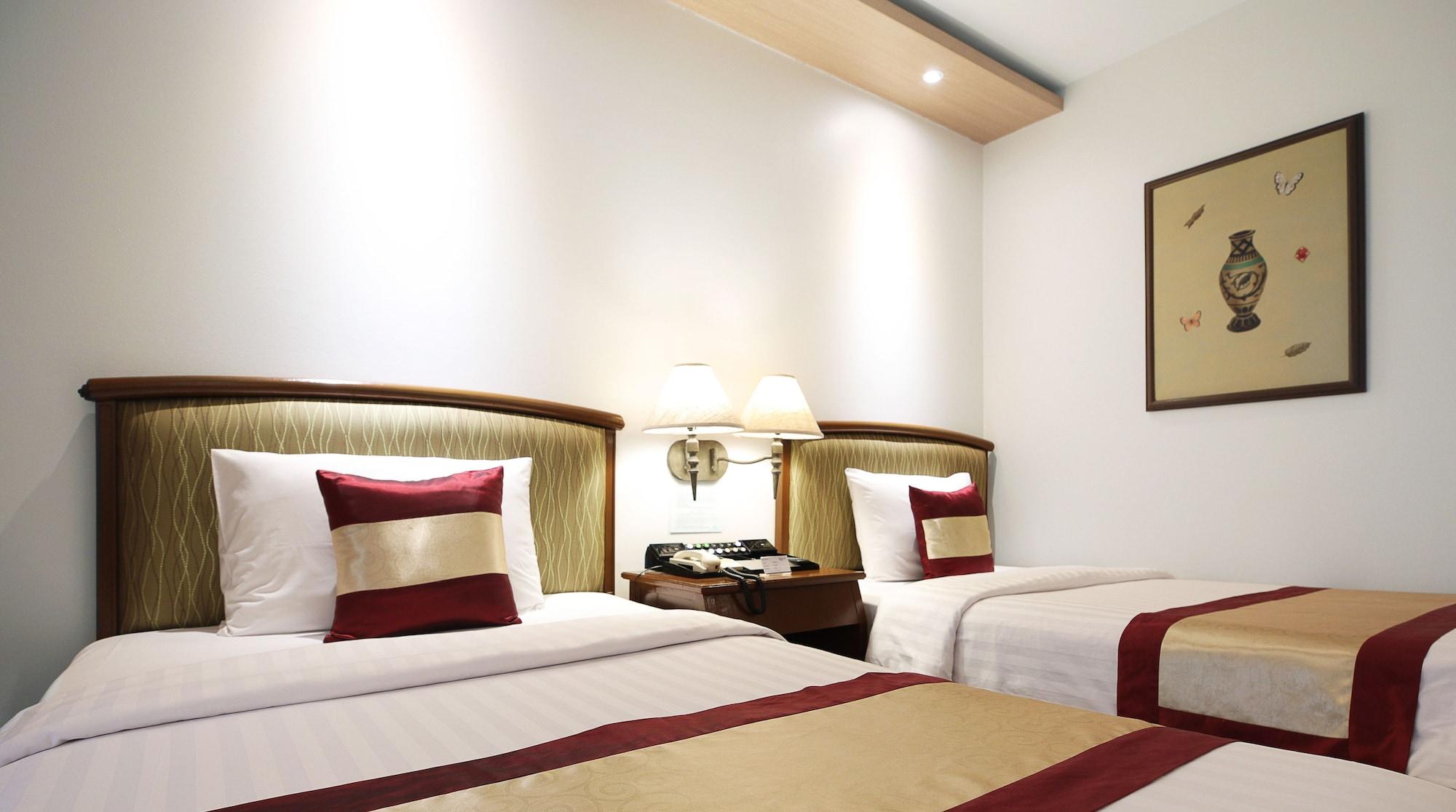 The Royal City Hotel Bangkok Exterior photo