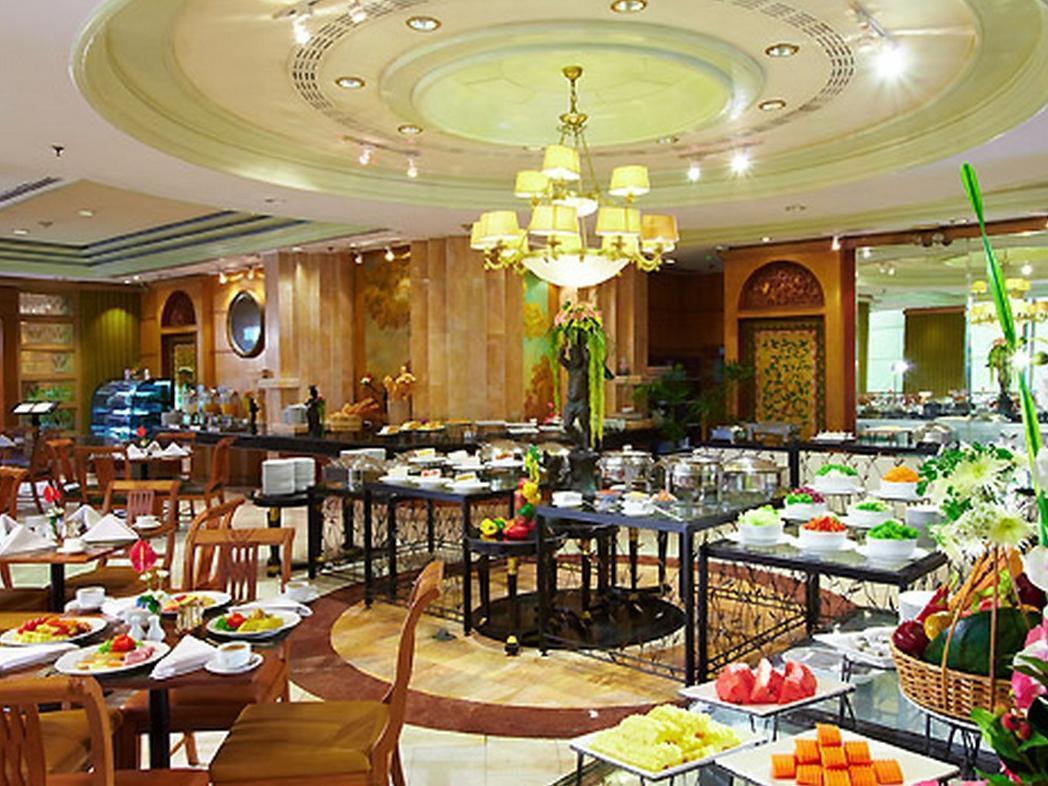 The Royal City Hotel Bangkok Exterior photo
