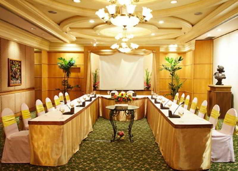 The Royal City Hotel Bangkok Exterior photo